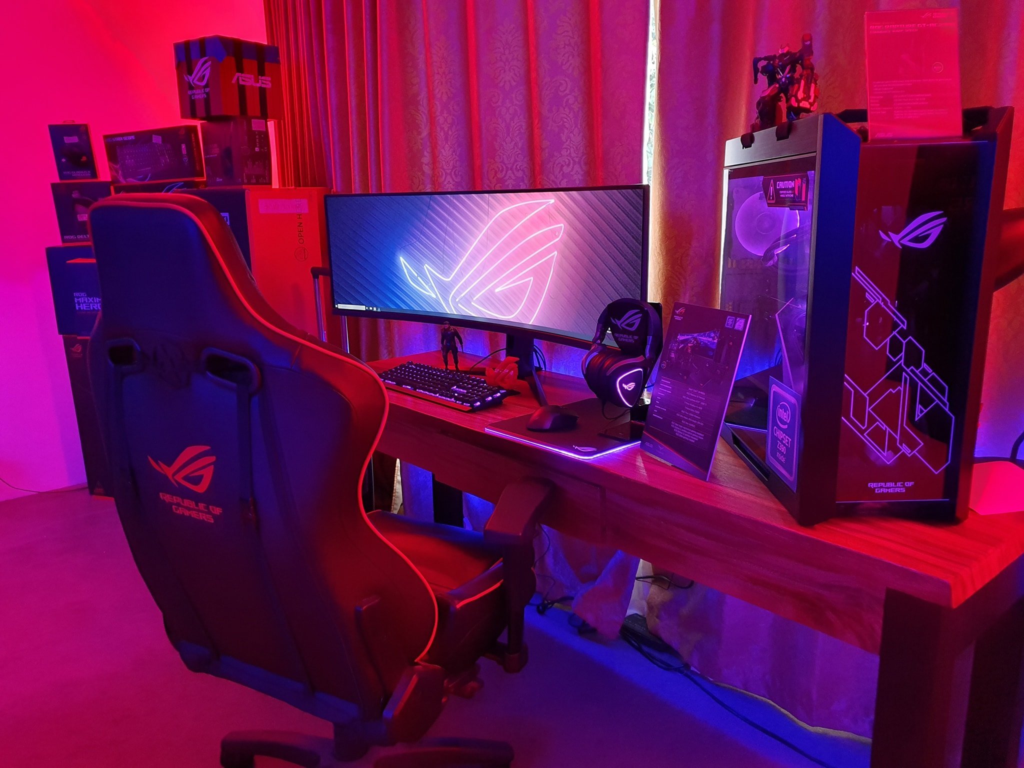 Gaming house. ASUS ROG Stream Room. Ноутбук асус гейминг. Dar гейминг. Картинки ROG на ПК.