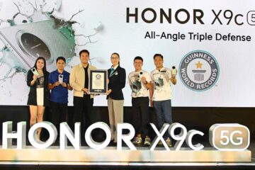 HONOR X9c 5G Sets World Record for Most Simultaneous Phone Drops! Header Image